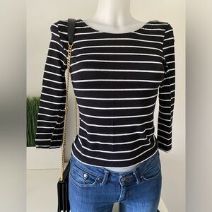 H&M black and white stripe top, 3/4 sleeve, scoop back size small